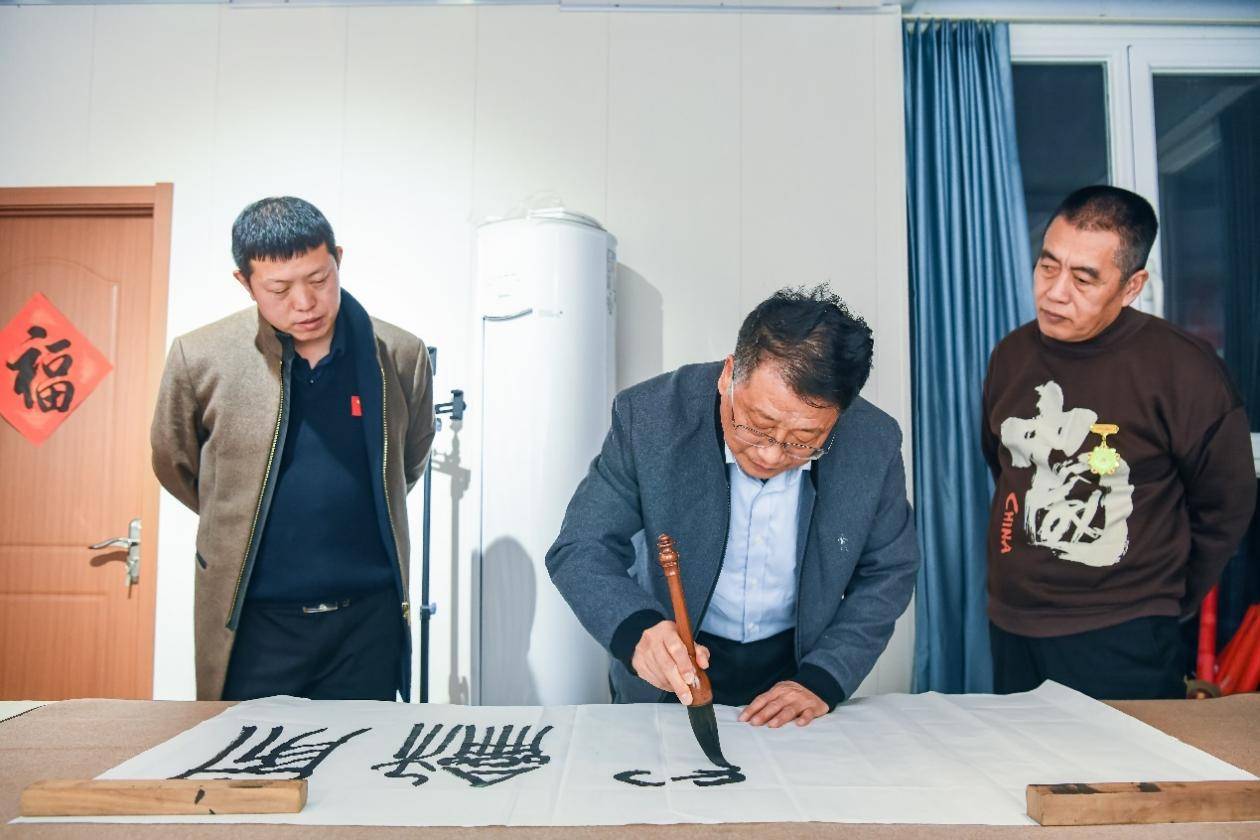 春天有约文友至 共襄文化进万家<strong> </strong>