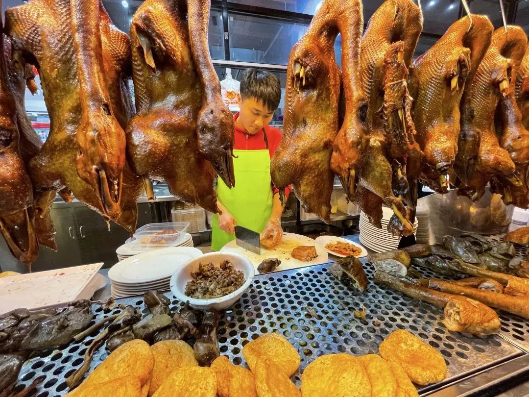 广东人的离谱行为:万物皆可酱油!